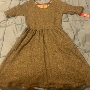 Gray mid thigh gray dress.